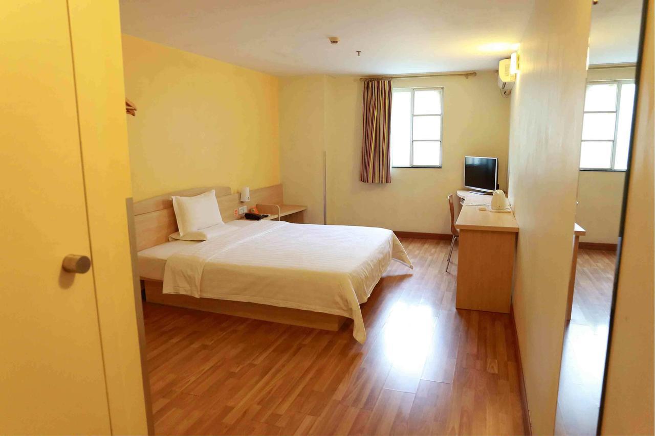 7Days Inn Zixing Dongjianghu Room photo